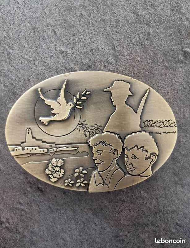 MEDAILLE FNACA FEDERATION NATIONALE DES ANCIENS COMBATTANTS EN ALGERIE 45e ANNIVERSAIRE CESSEZ LE FE (image 3)