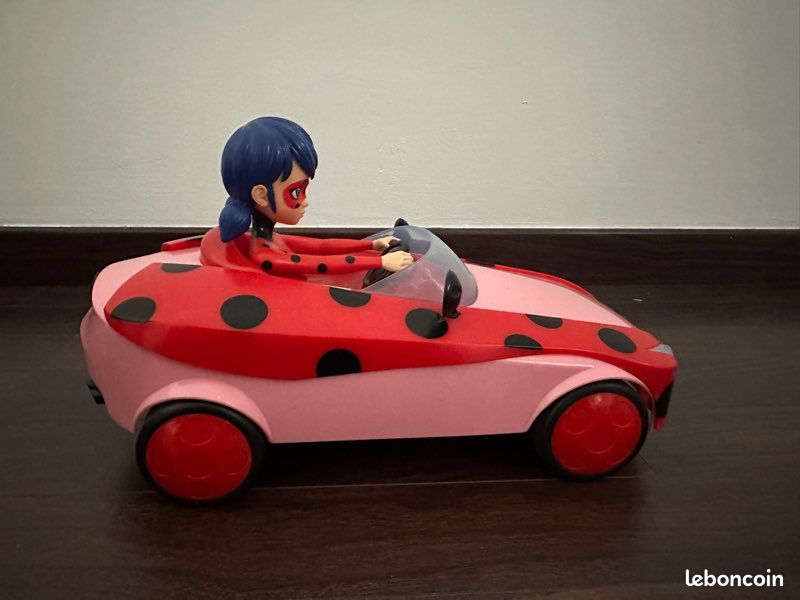 Voiture télécommandée Ladybug (image 4)