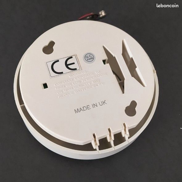 Détecteur de fumée CE (made in UK) fonctionnant avec pile changeable - lot de 5 unités possible (image 9)