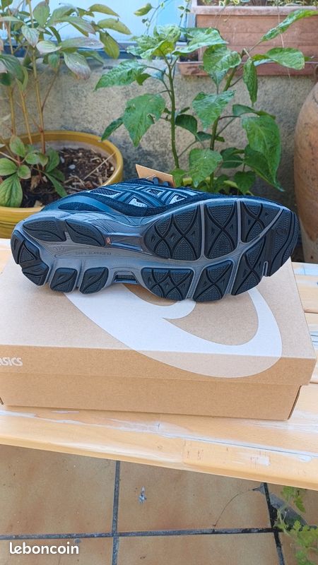 Asics (image 3)