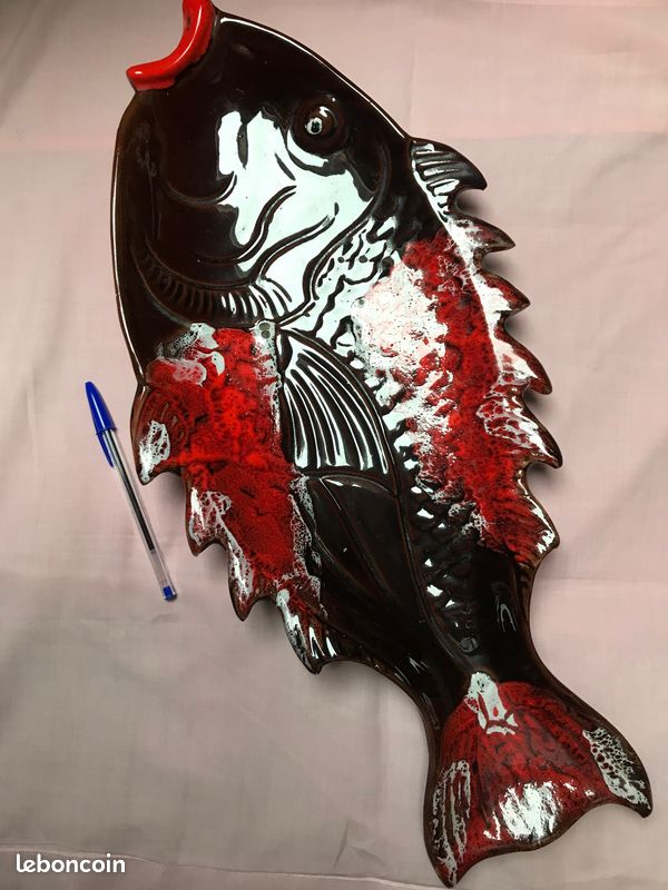 Grand plat vintage type VALLAURIS en forme de poisson (image 1)
