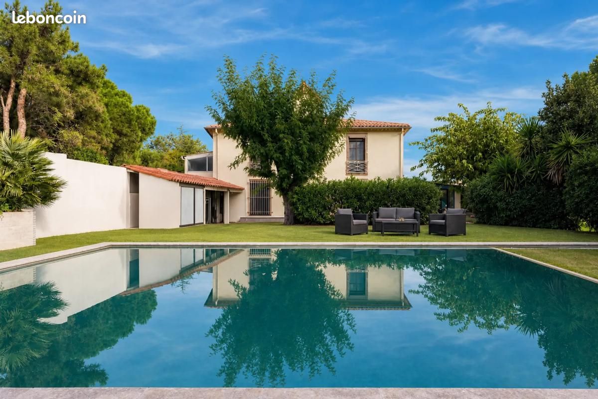 Maison 14 pièces 400 m² · à Agde · 400 m² · 610 000 €