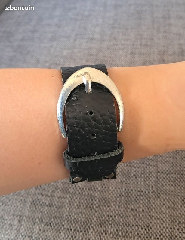 Bracelet en cuir noir tressé et clous argentés (image 2)