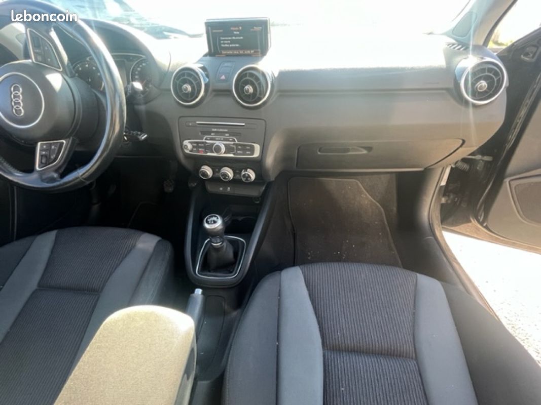 AUDI A1 A1 1.0 TFSI 95 ultra Metropolitan (image 18)