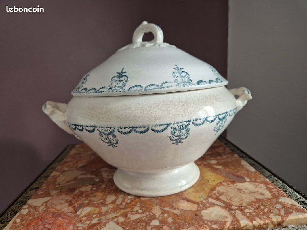 Soupière ancienne faïence décors floraux liseré or 2 L frise florale