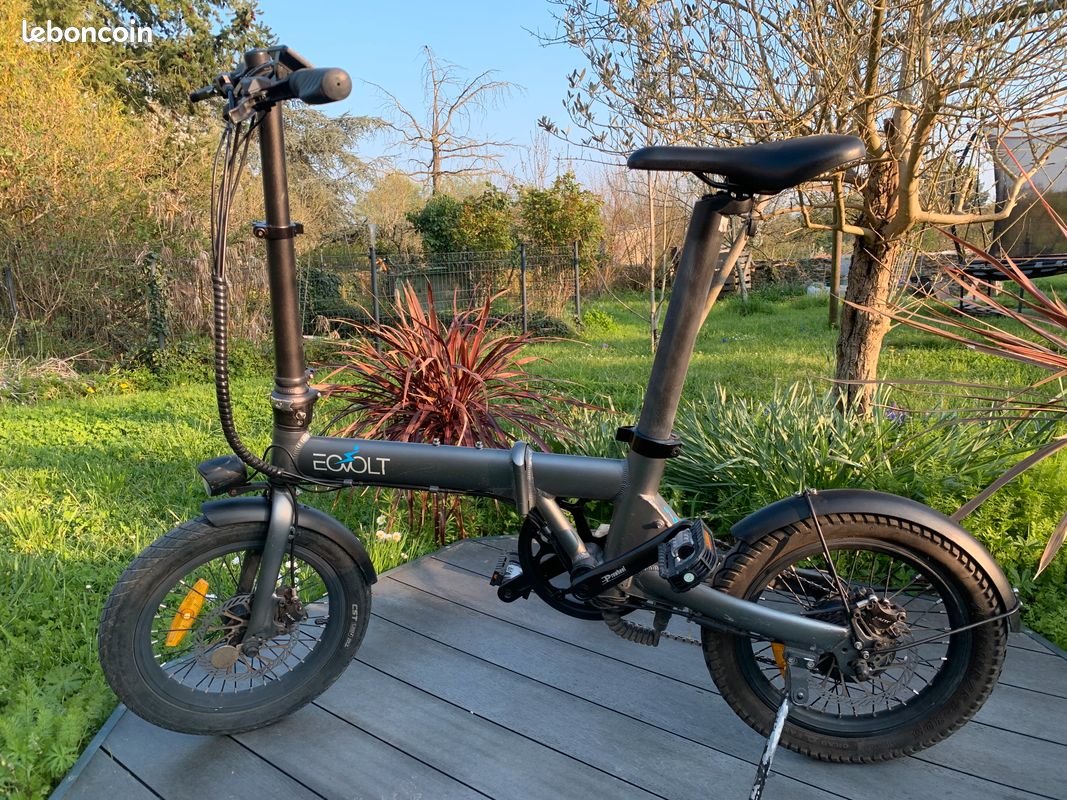 Vélo pliant électrique (image 1)