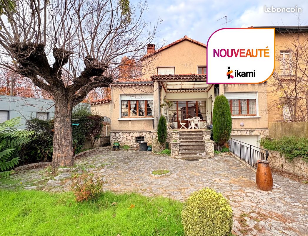Maison 7 pièces 167 m² · à Romans-sur-Isère · 167 m² · 230 000 €