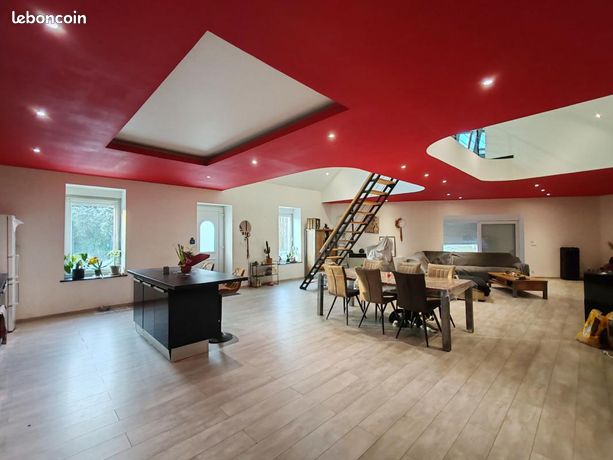 Maison 8 pièces 229 m²