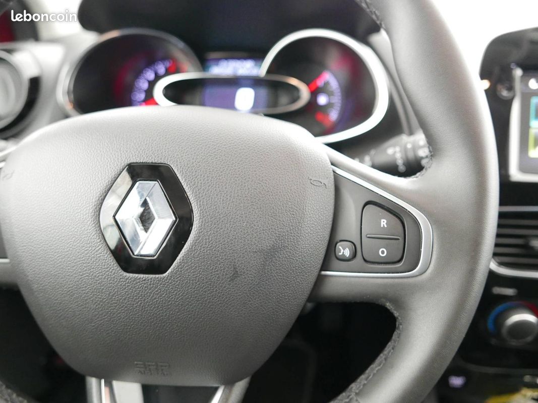 Renault Clio 0.9 TCe 75ch energy Business 5p Euro6c (image 18)
