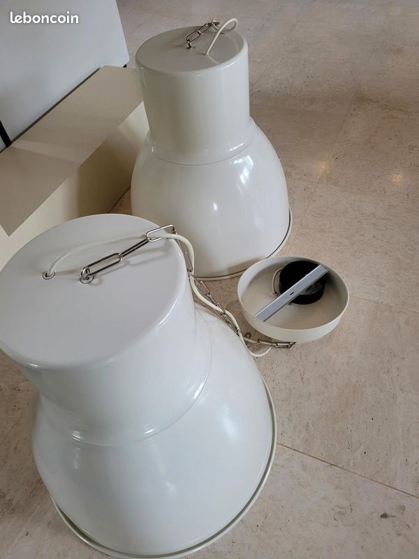 Deux suspensions IKEA métal Dia. 47 en bas et 25 en haut Hauteur 50 cm (image 1)