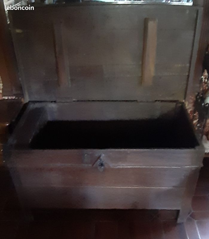 Coffre en bois (image 2)