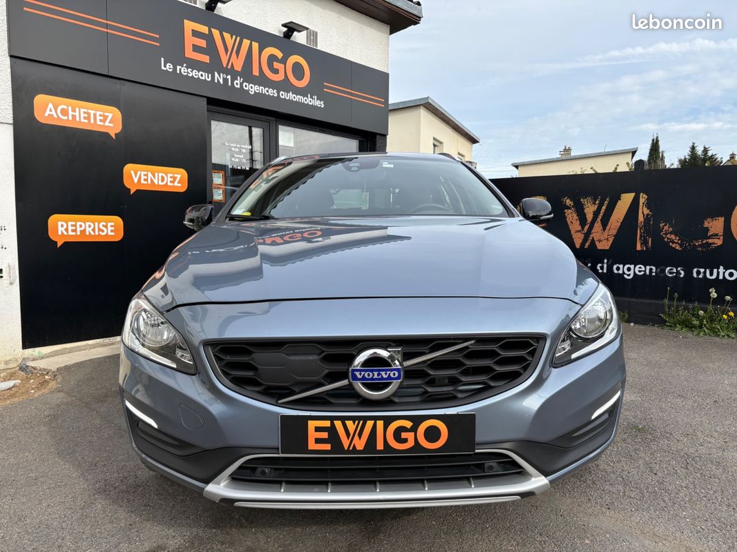 VOLVO V60 CROSS-COUNTRY 2.0 150ch PLUS D3 GEARTRONIC ENTRETIEN CONSTRUCTEUR (image 17)
