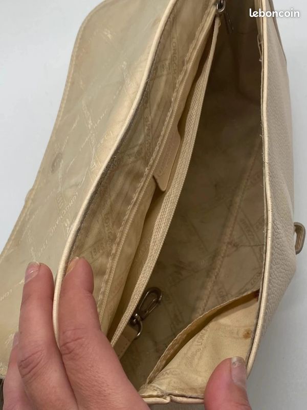 👜 Sac bandoulière Longchamp Paris en cuir beige – Made in France (image 8)