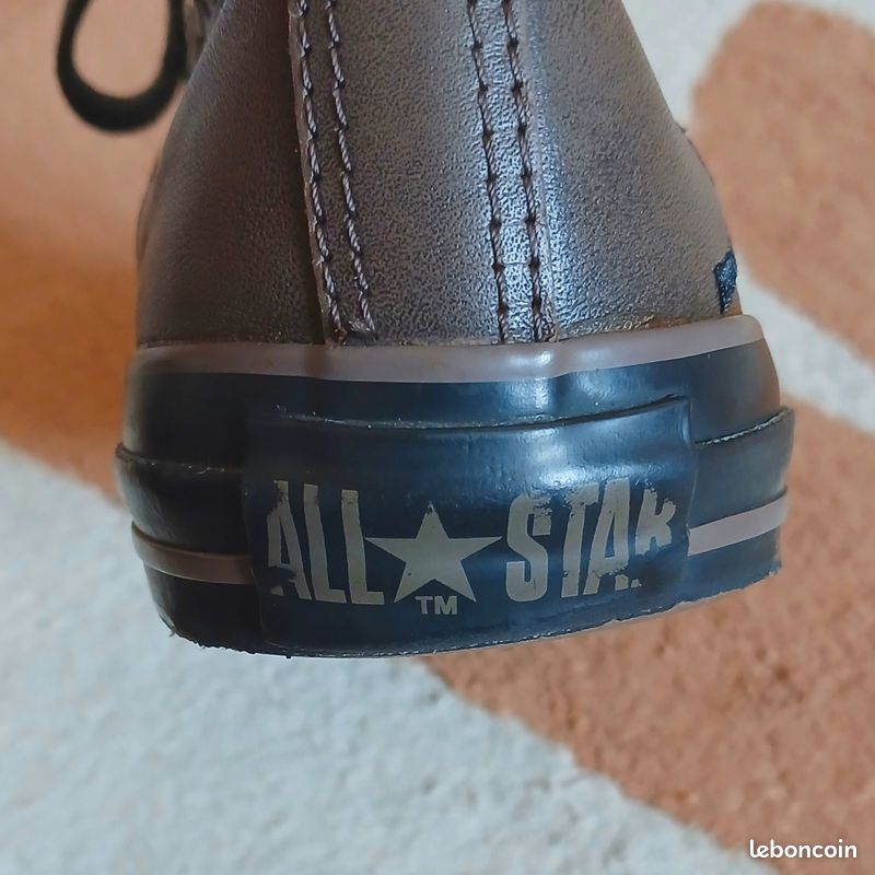 Converse Chuck Taylor All Star - Cuir Montantes Marron - Motifs Brodés | Pointure 41 (image 10)