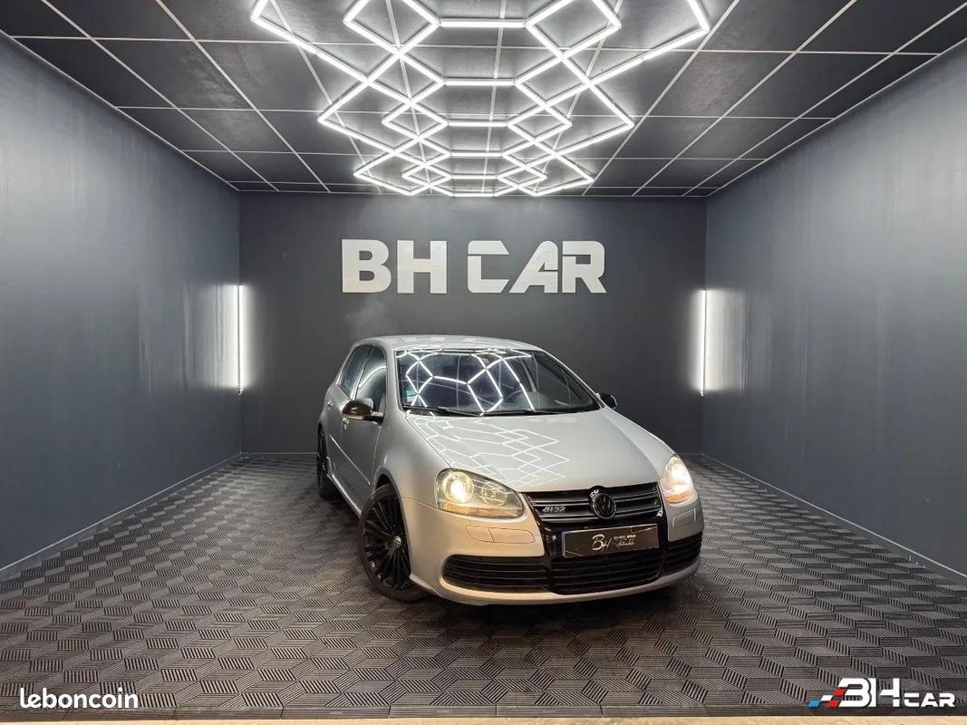 Volkswagen Golf 3.2 R32 250cv 4MOTION DSG BVA (image 1)
