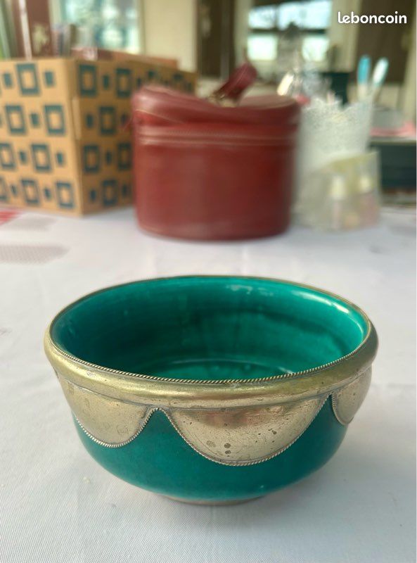 Bol ethnique céramique verte et métal (image 2)