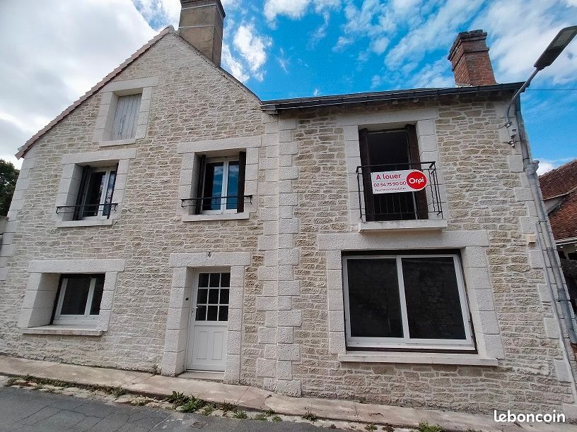 Maison 3 pièces 82 m² · à Saint-Aignan · 82 m² · 690 €