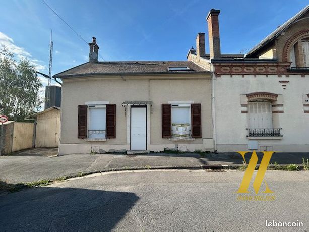 https://img.leboncoin.fr/api/v1/lbcpb1/images/0f/a7/26/0fa726bbfdfc0f35db5536d00f1464086267be33.jpg?rule=ad-image