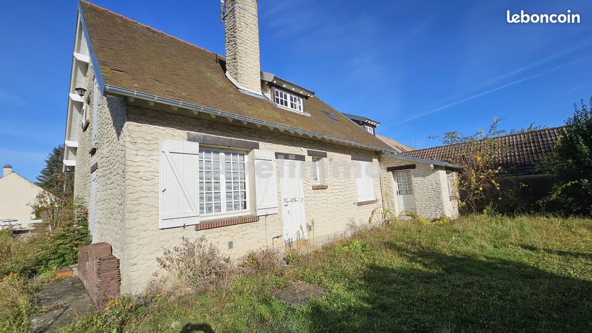 Maison 9 pièces 176 m² · à Orgerus · 176 m² · 530 000 €