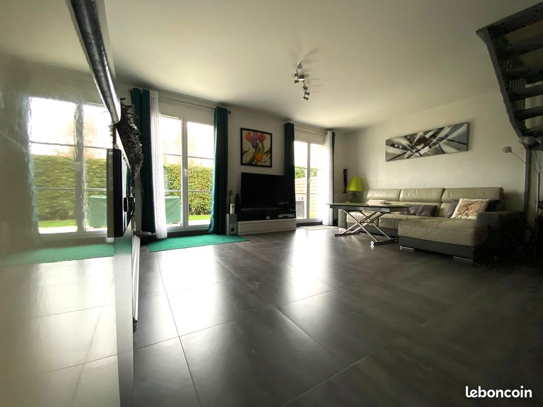 Maison 4 pièces 77 m² · à Tigery · 77 m² · 339 000 €