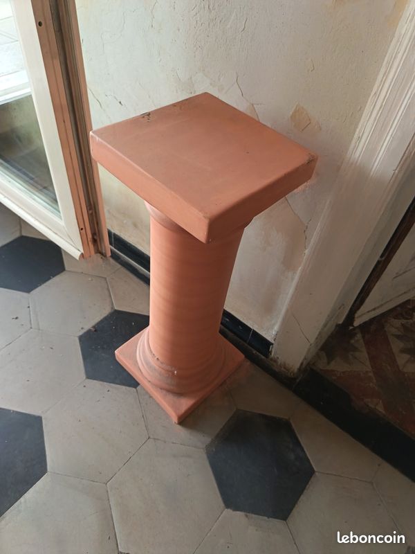 Support (image 1)