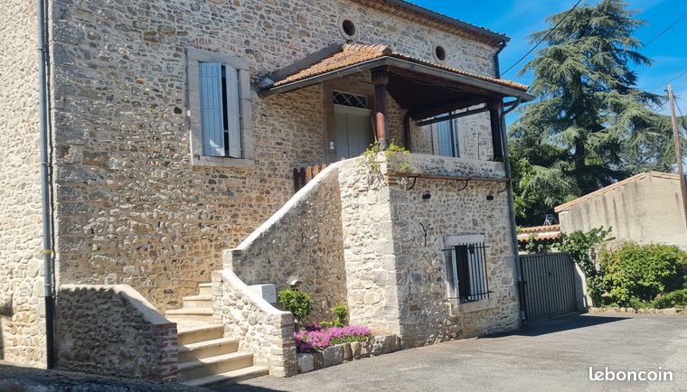 Maison 10 pièces 232 m²
