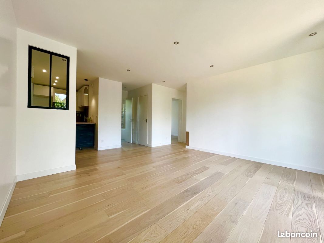 Appartement 3 pièces 60 m² · à Neauphle-le-Château · 60 m² · 1 300 €