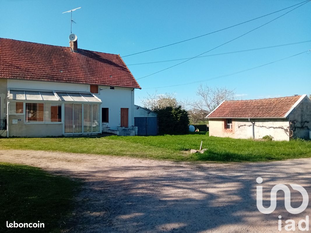 Maison 3 pièces 81 m² · à Néris-les-Bains · 81 m² · 44 500 €