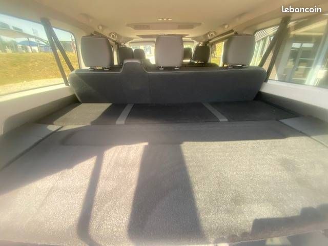 Renault traffic 2.0 170 cv bva 9 places rallonge red 2026 (image 26)