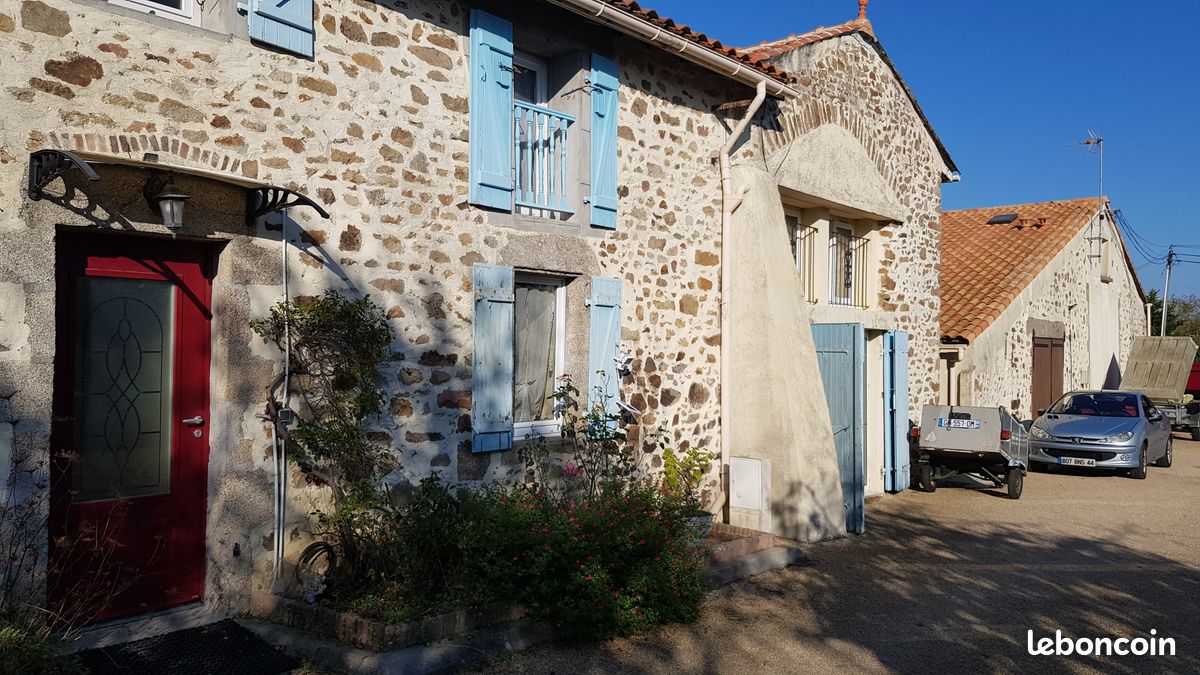Maison 7 pièces 180 m² · à La Roche-sur-Yon · 180 m² · 2 200 €/mois