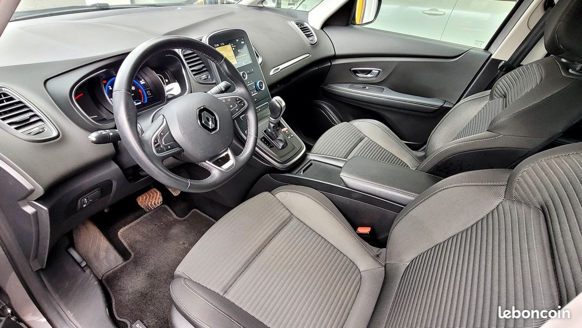 Renault Scénic IV dCi 120 EDC Business (image 6)