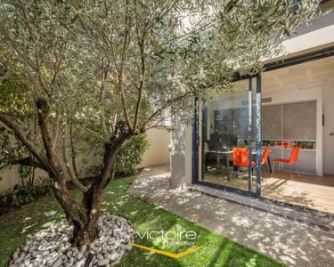 Maison 900 000 € - 228 m²