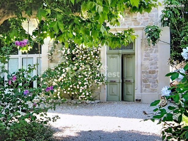 Propriété 11 pièces 278 m² — 2