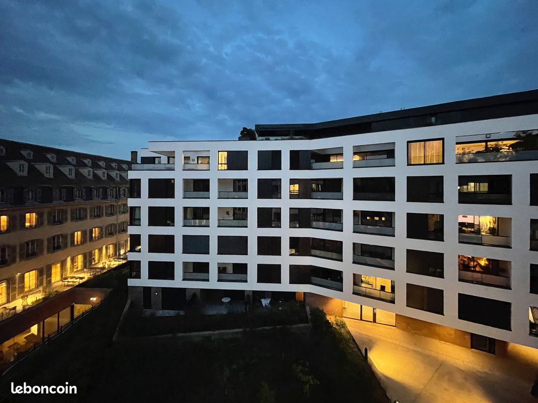 Appartement 5 pièces 135 m² · à Strasbourg · 135 m² · 3 800 €