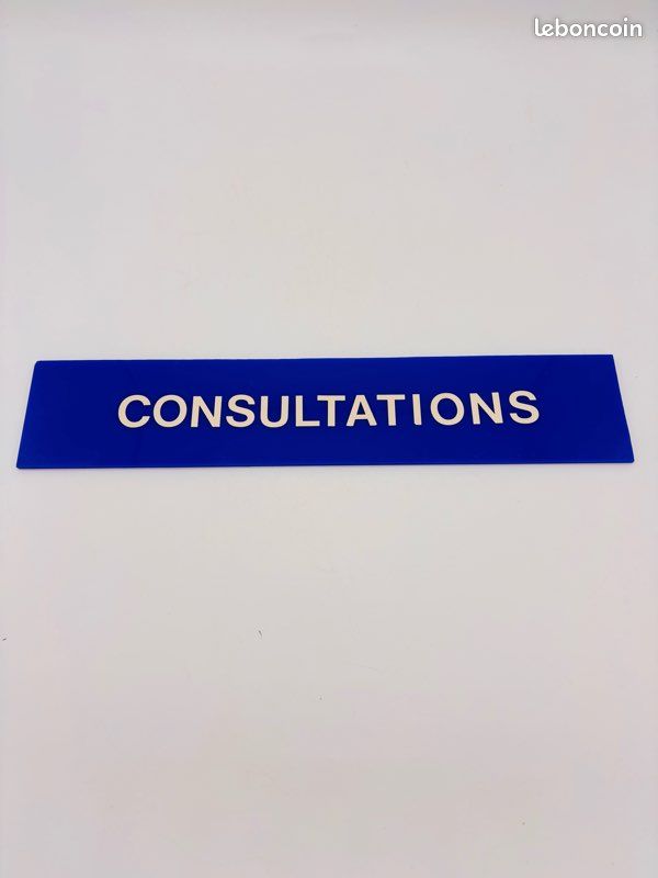 Plaque en plexiglass (image 1)