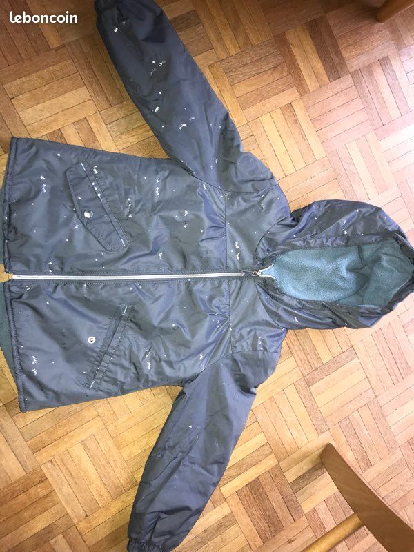 Blouson 6 ans et blouson 4 ans les deux doublés polaire fille très bon état (image 1)