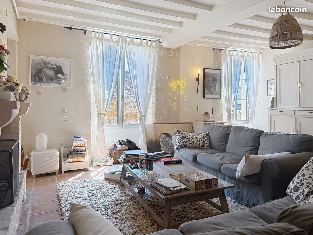 Maison 5 pièces 109 m² · à Saint-Mard-de-Réno · 109 m² · 290 000 €