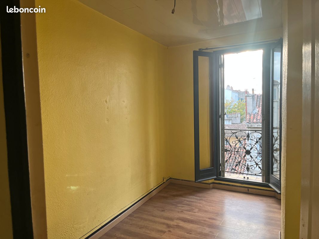Appartement 3 pièces 55 m² · à Marseille · 55 m² · 700 €