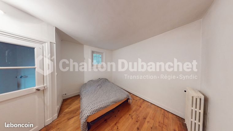 https://img.leboncoin.fr/api/v1/lbcpb1/images/0f/b4/75/0fb47586f54b0decf8a899972d767cfda1d5746b.jpg?rule=ad-image