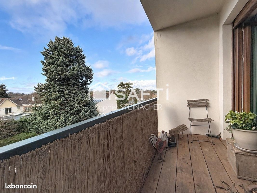 Appartement 4 pièces 82 m² · à Louveciennes · 82 m² · 360 000 €