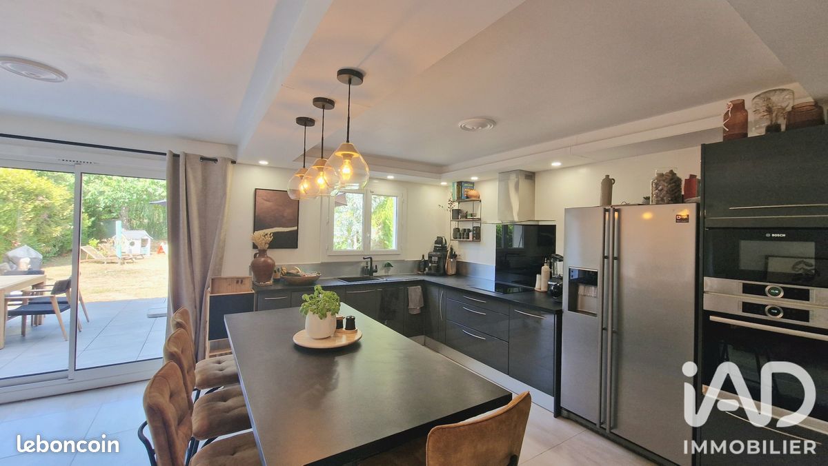 Maison 6 pièces 132 m² · à Lésigny · 132 m² · 540 000 €