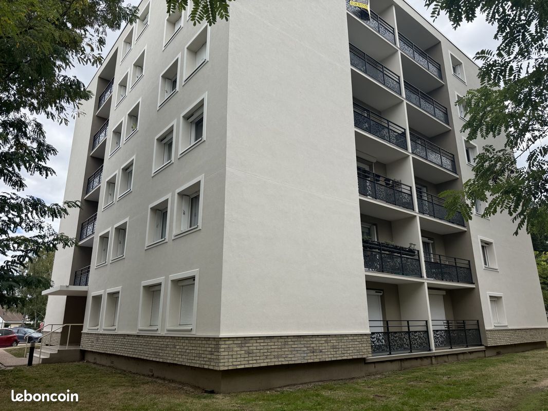 Appartement 4 pièces 82 m² · à Verneuil-sur-Seine · 81,5 m² · 189 000 €