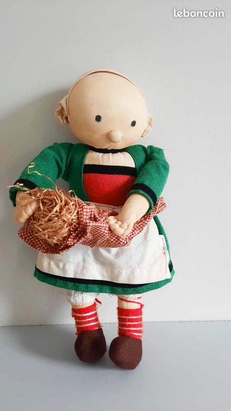 FIGURINE ET POUPÉE Bécassine. EUR 15,00 - FR