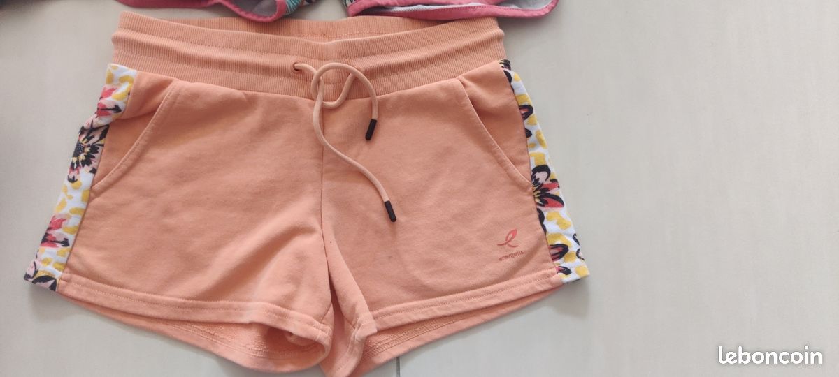 Lot 4 shorts (image 2)