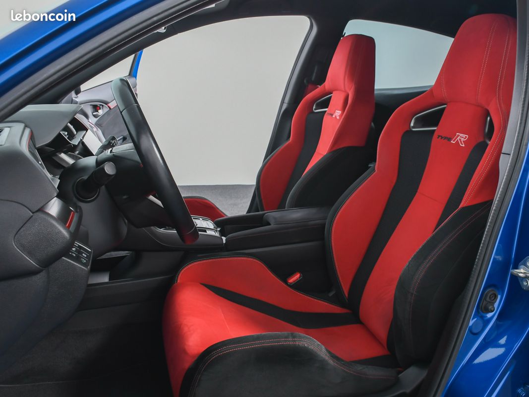 Honda CIVIC TYPE R I-VTEC 320 ACC DCC FEUX FULL LED KEYLESS CARPLAY CAMERA VIRTUAL COCKPIT SELLERIE SPORT ALCANTARA JANTES ALU 20′ PAS DE MALUS (image 4)