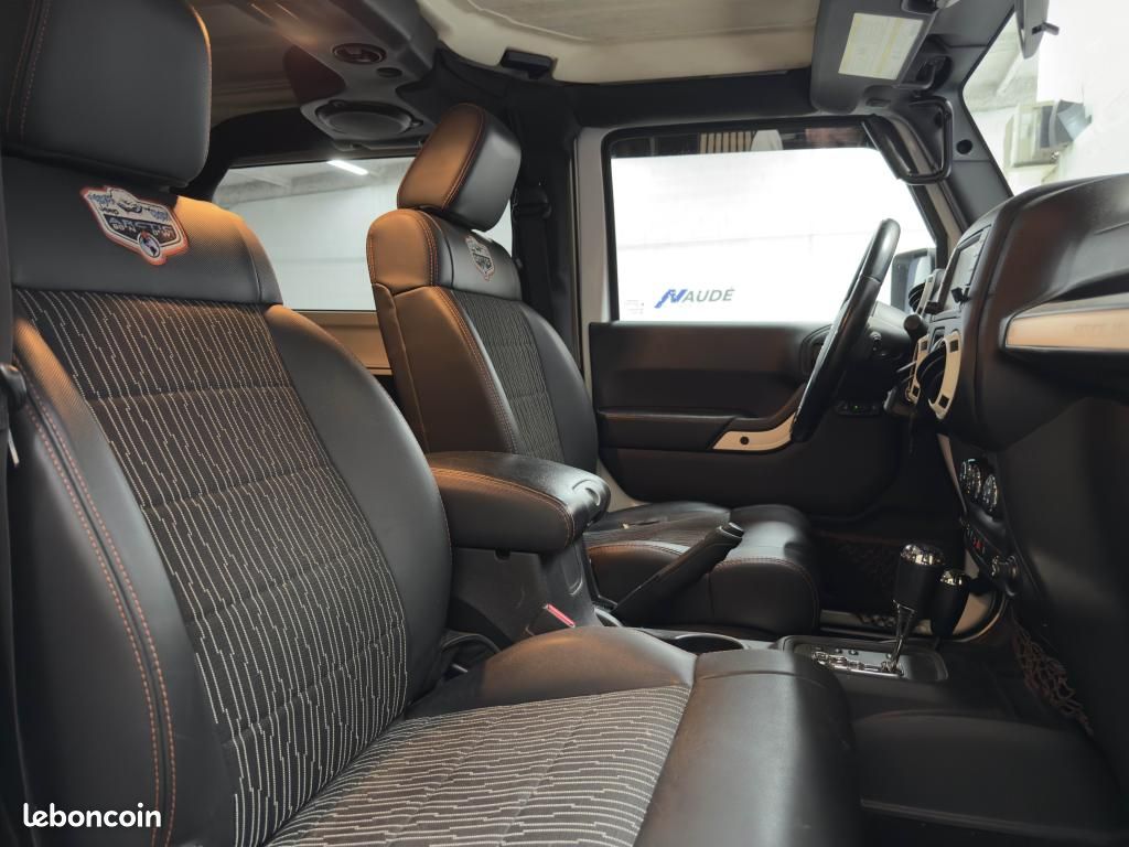 JEEP WRANGLER 2.8 CRD 200 CH BVA Arctic - DECOUVRABLE HARDTOP - IMMAT FRANCE (image 17)