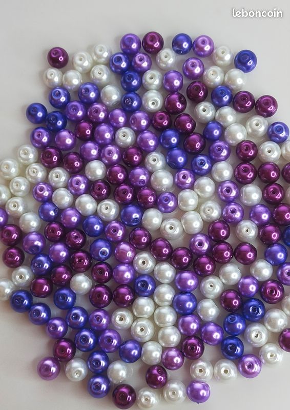Lot De 50 Perles Nacrées En Verre De Bohême - 6mm - Couleurs Pastel - Neuf Avec étiquettes - Création Bijoux