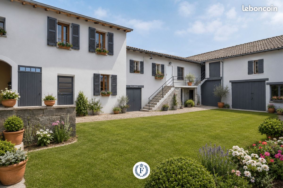 Maison 9 pièces 240 m² · à Quincié-en-Beaujolais · 240 m² · 229 000 €