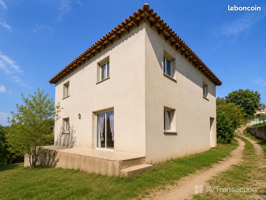 Maison 8 pièces 310 m² · à Bastelicaccia · 310 m² · 799 000 €