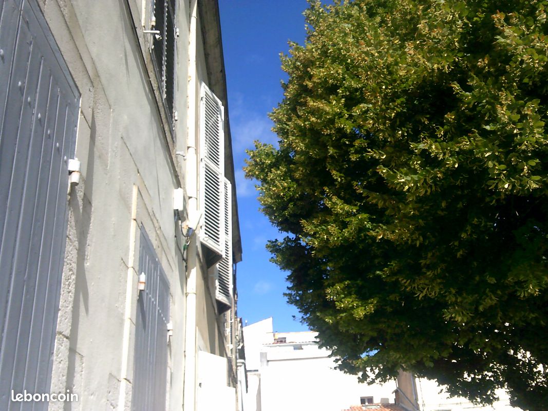 Immeuble 8 pièces 104 m² · à La Rochelle · 104 m² · 60 000 €